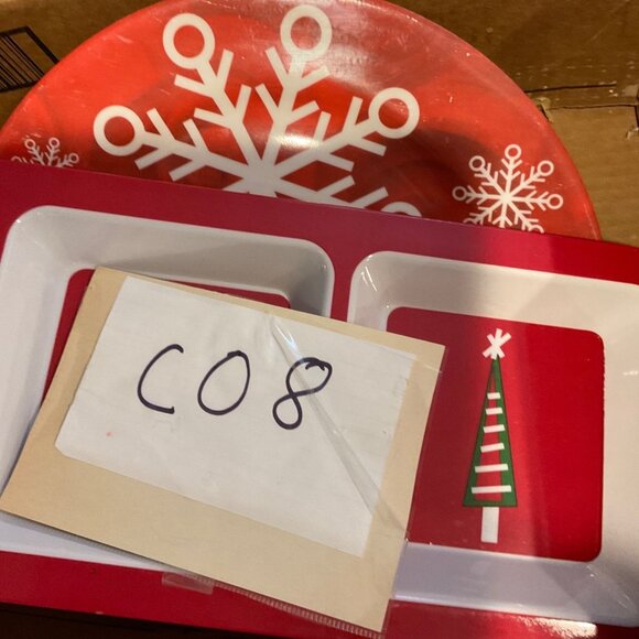 Red & White Melamine Christmas Plate & Divided Tray Set With Snowflakes & Trees - Picture 9 of 9